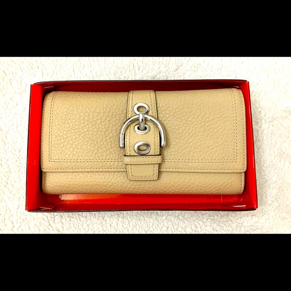 Gorgeous Coach Wallet